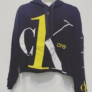 CK cropped sweater